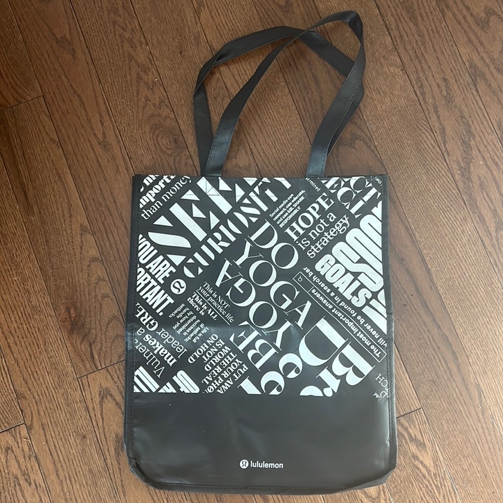 Lululemon Reusable Large Bag